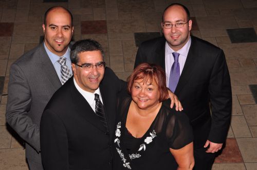 De gauche à droite, monsieur Gabriel Martin, monsieur Serge Martin, madame Laure Frappier et monsieur Francis Martin.